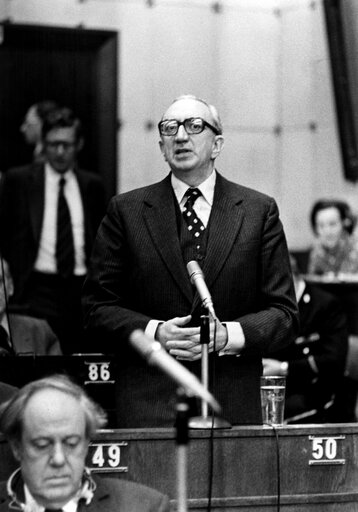 Valokuva 16: Plenary session in February 1976