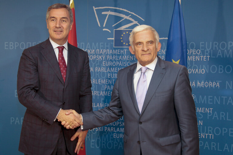 Valokuva 10: Meeting BUZEK with DJUKANOVIC, Montenegro Prime Minister