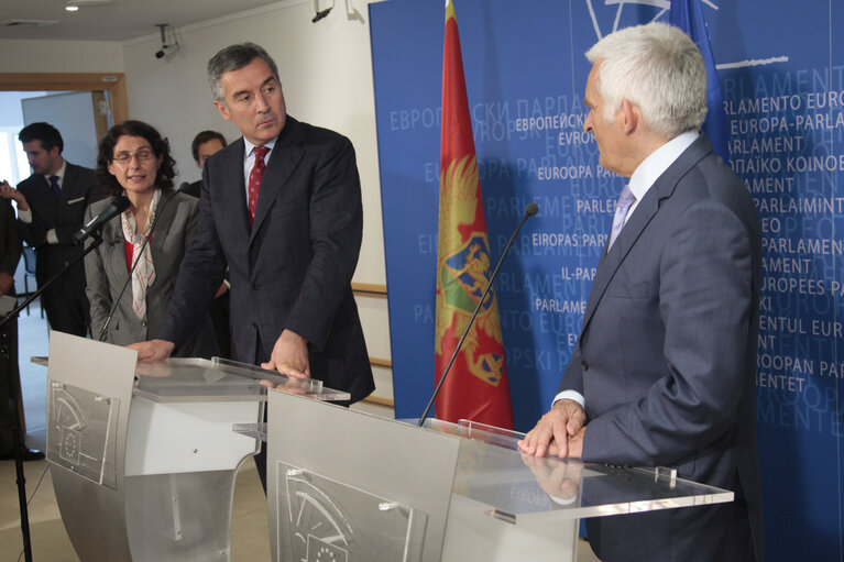 Valokuva 5: Meeting BUZEK with DJUKANOVIC, Montenegro Prime Minister