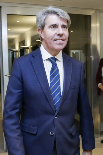 Fotografie 9: Antonio TAJANI, EP President meets with Angel GARRIDO, Presidente de la Comunidad de Madrid