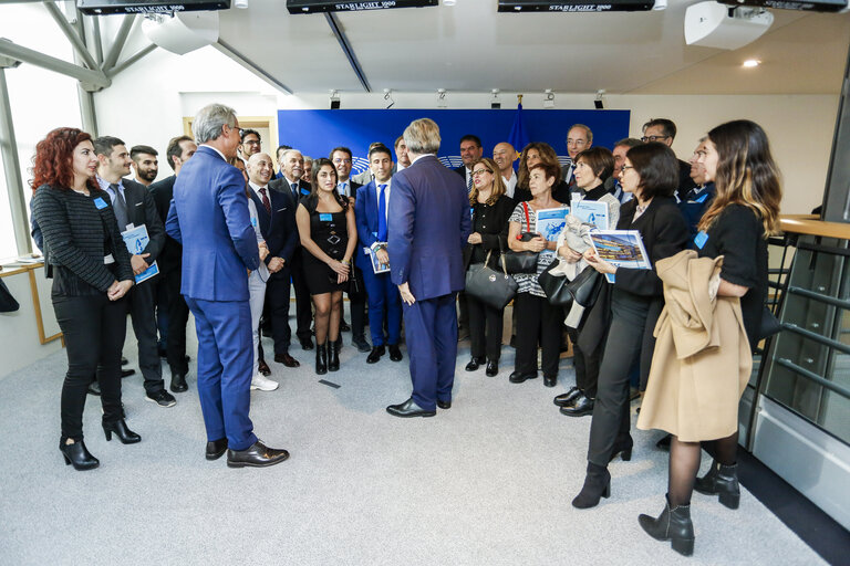 Fotografi 15: Antonio TAJANI - EP President meets with a group of visitors MEP Salvatore CICU