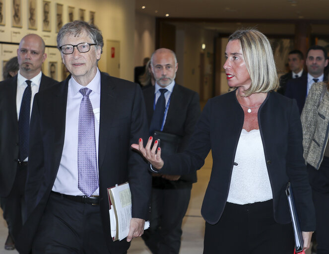 Foto 12: Federica MOGHERINI, High Representative of the Union for Foreign Affairs and Security Policy, meets with Bill GATES