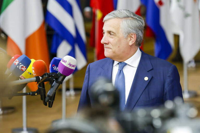 Fotografija 4: European Council 18 October 2018: arrival of Antonio TAJANI, EP President, statement