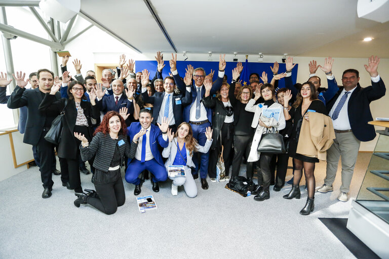 Fotografi 18: Antonio TAJANI - EP President meets with a group of visitors MEP Salvatore CICU