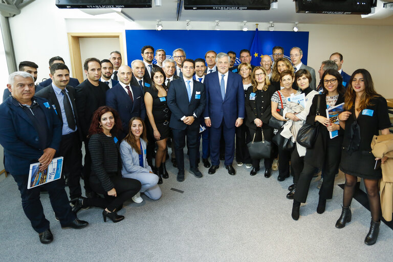 Fotografi 14: Antonio TAJANI - EP President meets with a group of visitors MEP Salvatore CICU