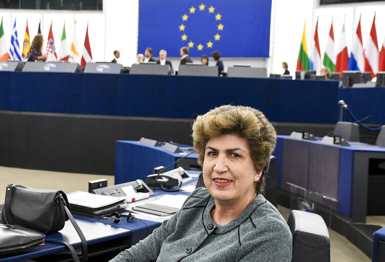 Foto 12: Maria Joao RODRIGUES in the EP in Strasbourg