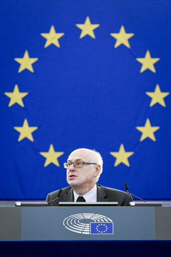 Fotografija 11: EP plenary session- VOTES followed by explanations of votes- Explanation of votes