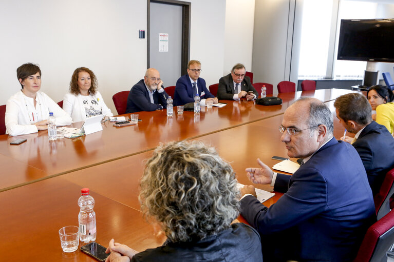 Foto 15: Visit of a delegation of the Spanish Parliament to the EP