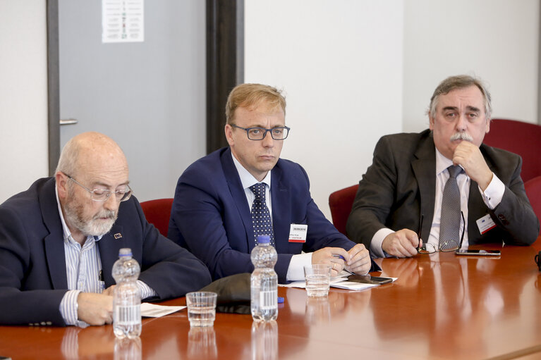 Foto 7: Visit of a delegation of the Spanish Parliament to the EP