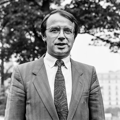 Снимка 4: Flemish MEPs of the EPP group in Brussels in October 1986