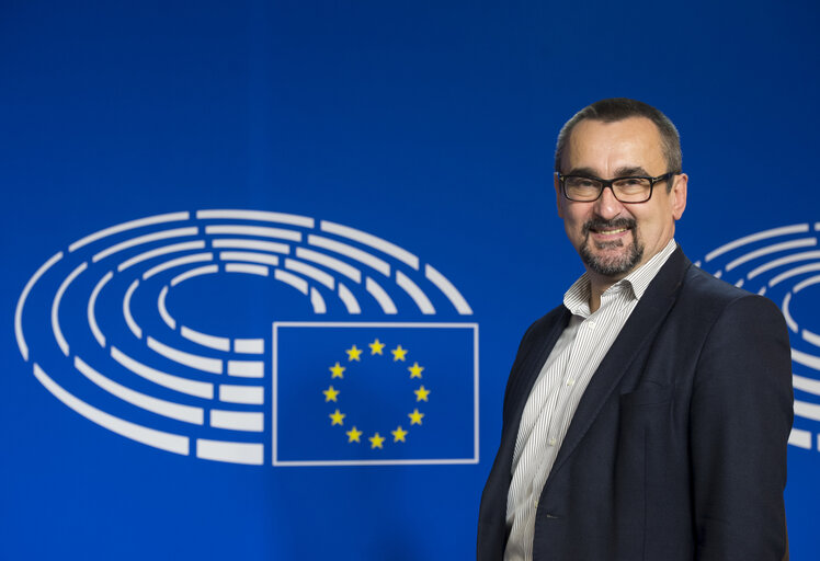 Снимка 11: Pavel POC in the EP in Brussels