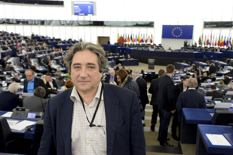 Photo 2 : Ricardo SERRAO SANTOS in Plenary session week 03 2015 in Strasbourg