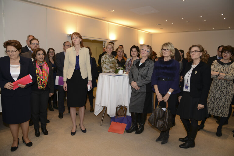 Fotografi 26: Women in Leadership : lesson from Latvia