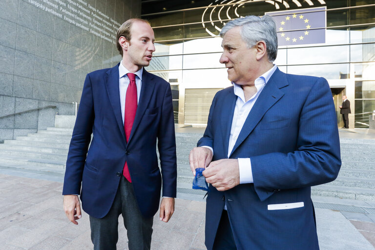 Foto 12: Antonio TAJANI - EP President on his way to 
EPP leaders meeting ahead of the European Council