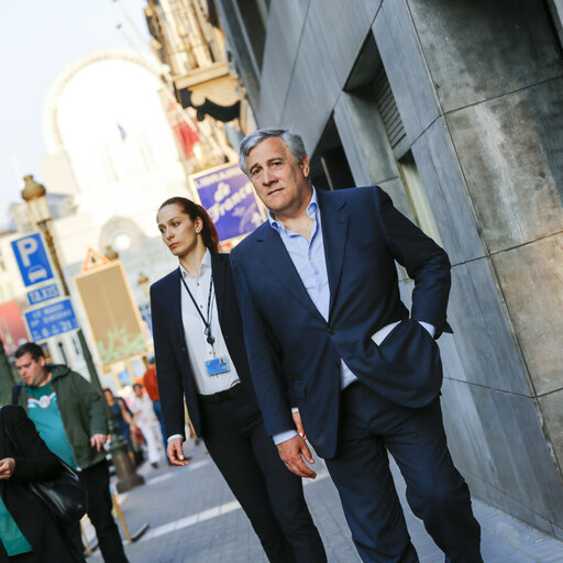 Foto 3: Antonio TAJANI - EP President on his way to 
EPP leaders meeting ahead of the European Council