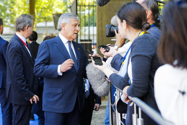 Foto 3: EPP leaders meet ahead of the European Summit