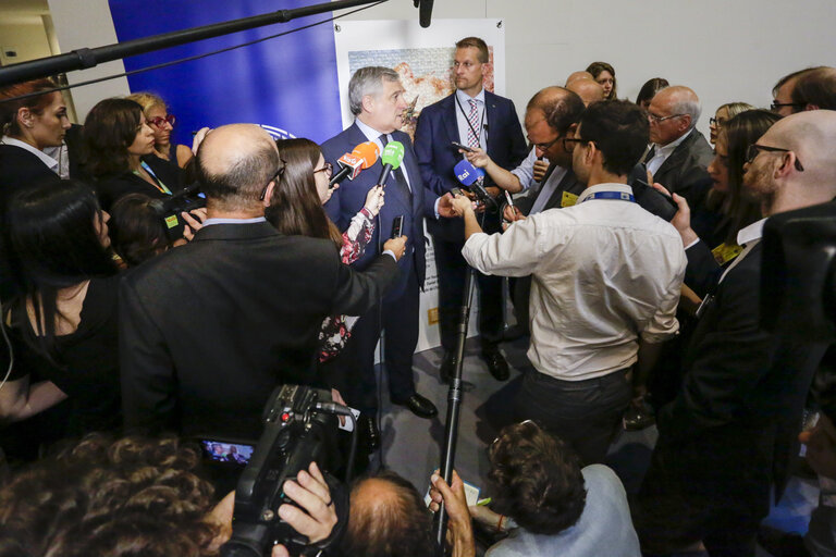 Fotografie 2: High level conference ' Cultural Heritage in Europe : linking past and future ' .Press conference