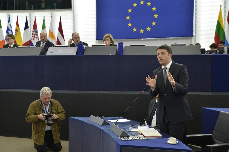 Fotografia 11: Review of the Italian Presidency - Plenary session week 03 2015