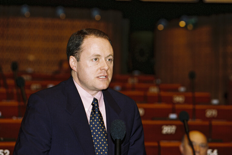 Nuotrauka 2: Alan John DONNELLY in plenary session at the EP in Strasbourg.