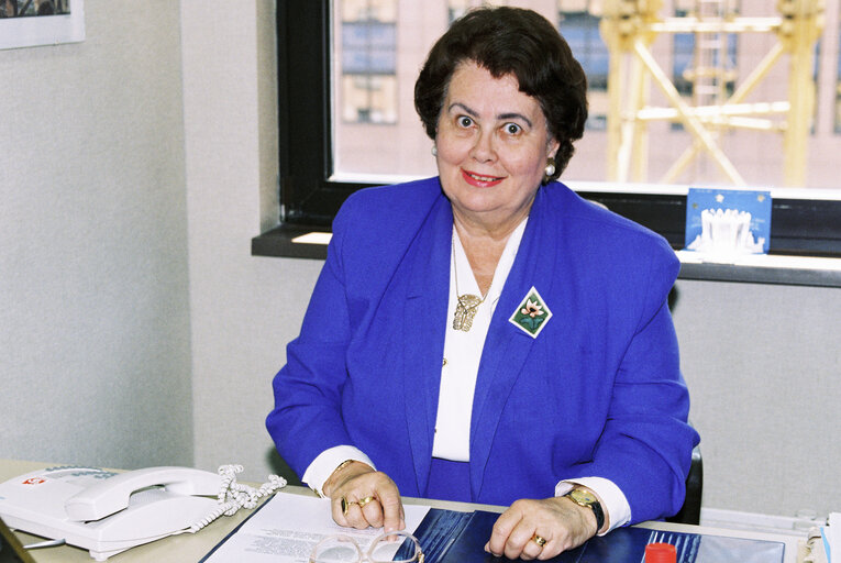 Fotografie 2: Portrait of MEP Ritva Tellervo LAURILA in Brussels