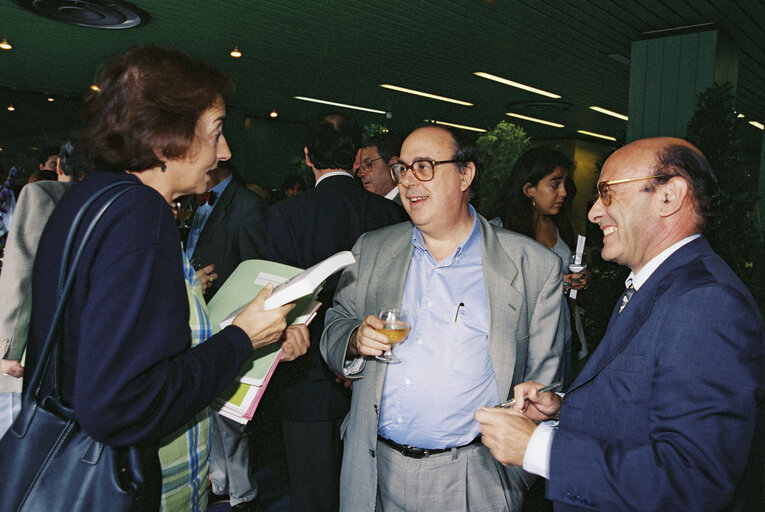 Presentation of a Spanish study on the education over health for children at school