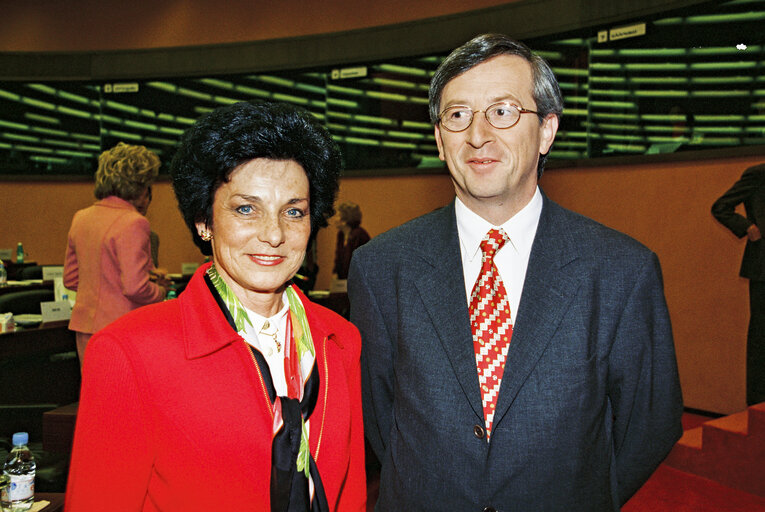 Fotó 22: Bishop Komarica from Banja Luka (Bosnia) awarded Robert Schuman Medal of the EPP Group in the European Parliament