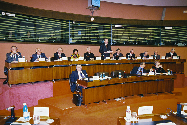 Fotó 21: Bishop Komarica from Banja Luka (Bosnia) awarded Robert Schuman Medal of the EPP Group in the European Parliament