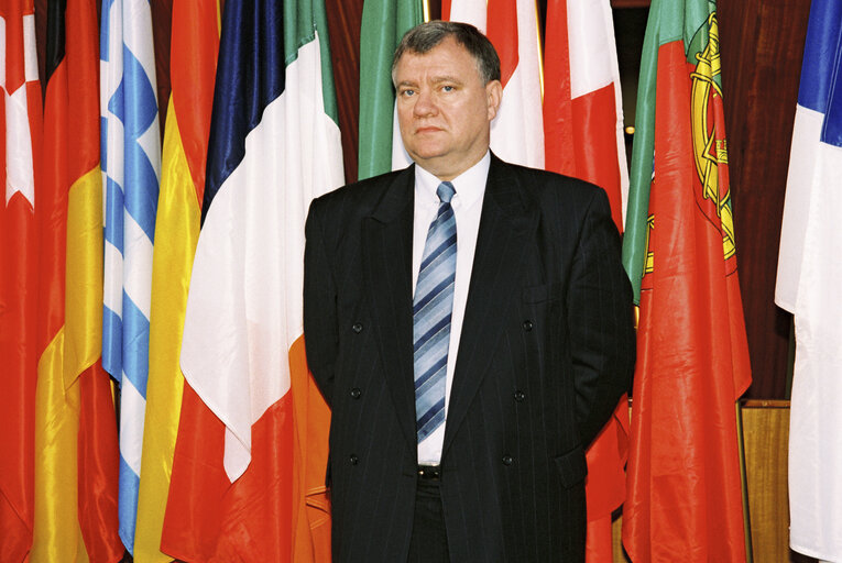 Fotografija 7: MEP John Walls CUSHNAHAN at the European Parliament in Strasbourg