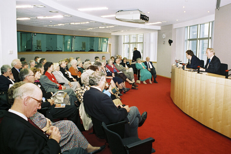 John C.C. STEVENS with visitors at the EP in Brussels.