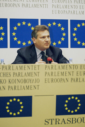 Foto 33: Press conference following the visit of the President of Poland to the EP in Strasbourg.