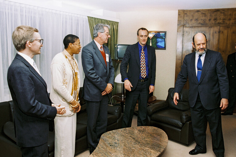 Photo 7: Meeting with Jose Maria GIL ROBLES GIL DELGADO EP President in his office at Strasbourg