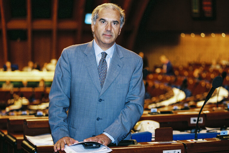 Suriet 7: Portrait of MEP Giacomo SANTINI in Strasbourg