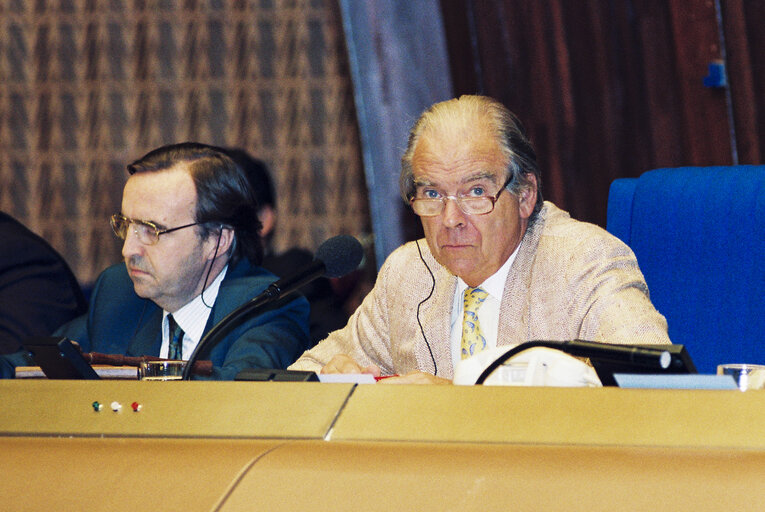 Sir Jack STEWART-CLARK during a session in Strasbourg in July 1996.