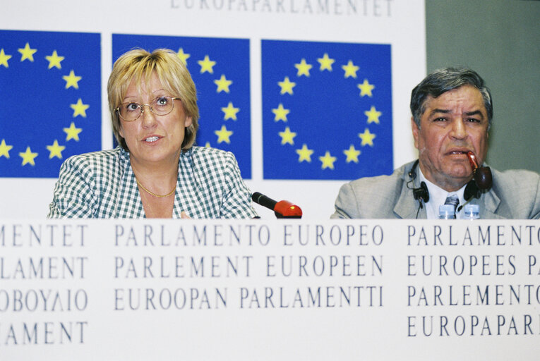 Photo 7 : Press conference following a meeting with a delegation of the People's National Assembly of Algeria