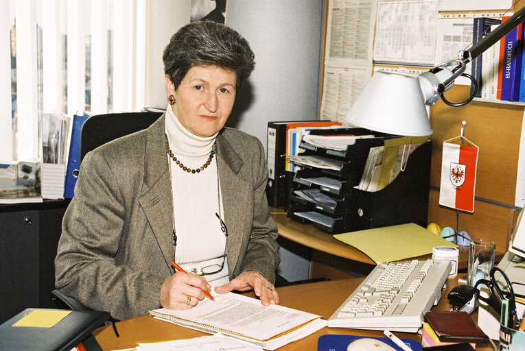 Снимка 3: MEP Agnes SCHIERHUBER at the European Parliament in Brussels