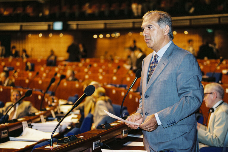 Photo 8: Portrait of MEP Giacomo SANTINI in Strasbourg