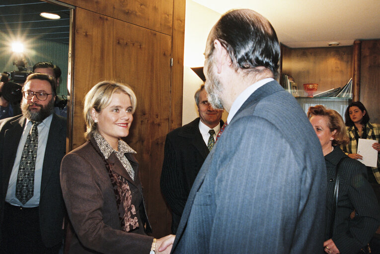 Photo 6: Interview with the family of Miguel Angel Blanco (assassinated by ETA on 13/07/97).