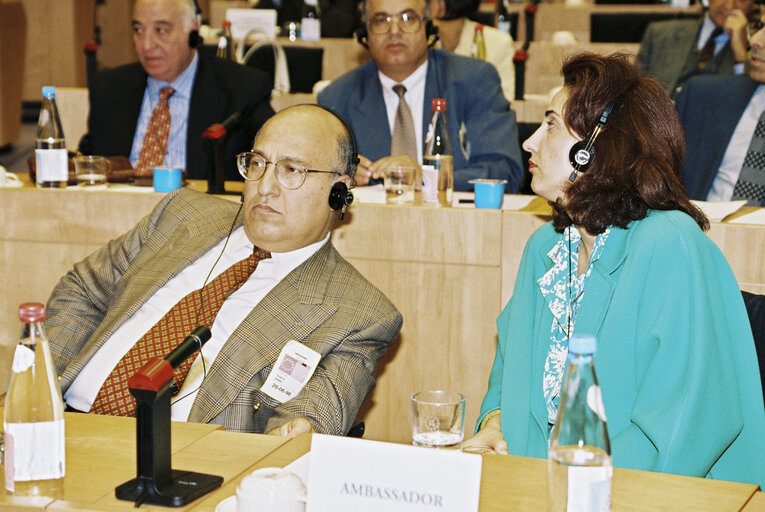 Zdjęcie 1: Nabil SHAATH, Palestinan chief negociator, during a Public Hearing 'The Challenges involved in Euromediterranean Economic and Trade Relations' in Brussels in June 1996.