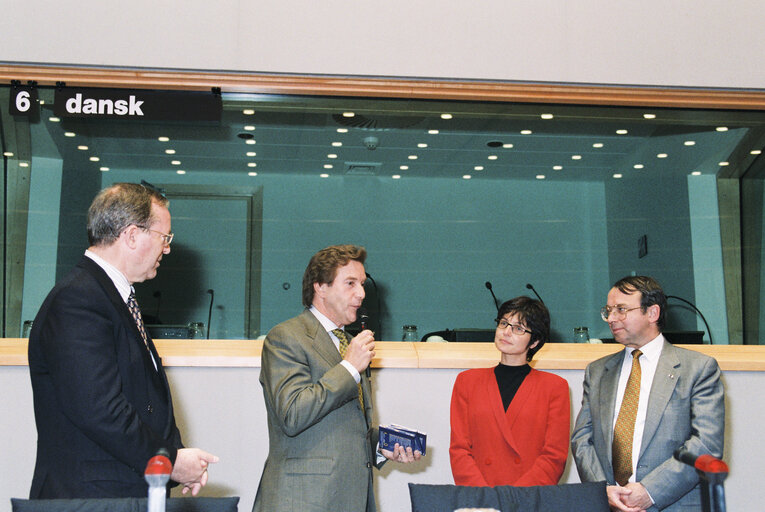 Fotografie 12: EPP party event in Brussels in May 1996