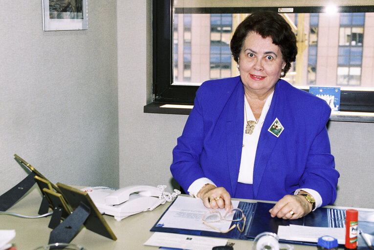 Foto 5: Portrait of MEP Ritva Tellervo LAURILA in Brussels