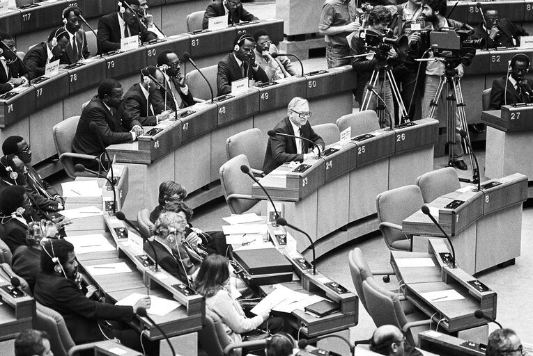 Fotografia 8: EC-ACP Convention at the European Parliament in Luxembourg in October 1983