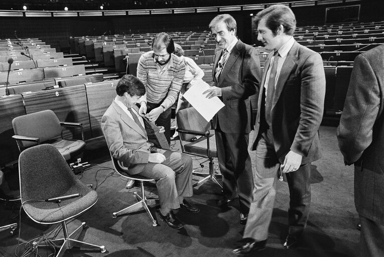 TV set  in the hemicycle