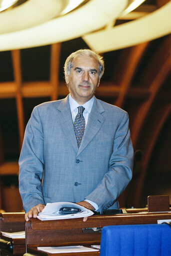 Photo 11: Portrait of MEP Giacomo SANTINI in Strasbourg