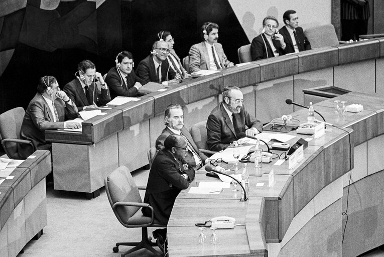 Fotografia 14: EC-ACP Convention at the European Parliament in Luxembourg in October 1983