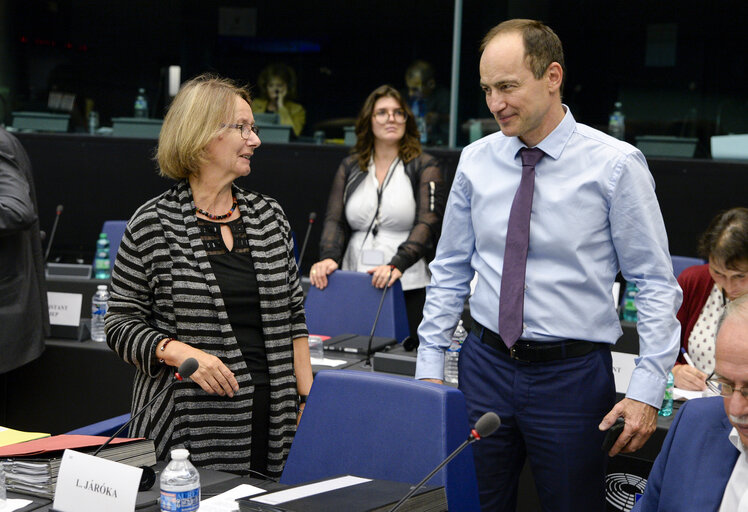 Photo 13 : Meeting of the EP Bureau