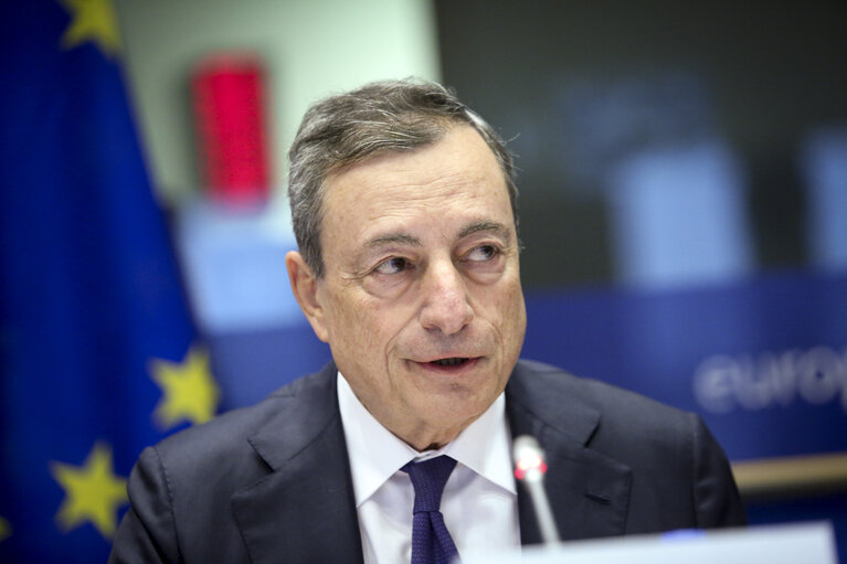 Foto 4: ECON Committee meeting. Monetary Dialogue with Mario DRAGHI, President of the European Central Bank.