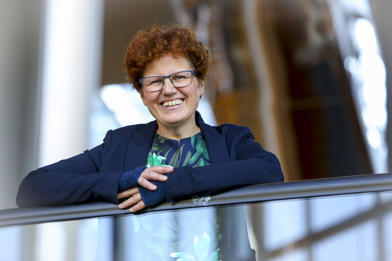 Photo 3: Maria HEUBUCH in the EP in Strasbourg