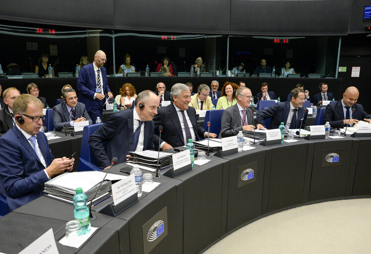 Fotografi 8: Meeting of the EP Bureau