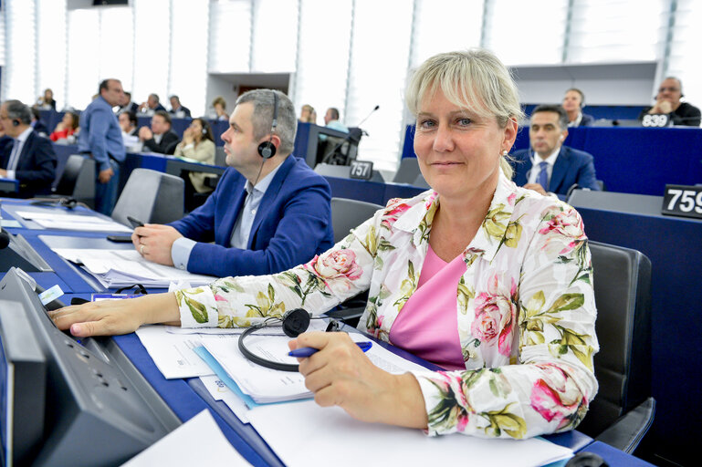 Fotografia 6: Nadine MORANO in the EP in Strasbourg