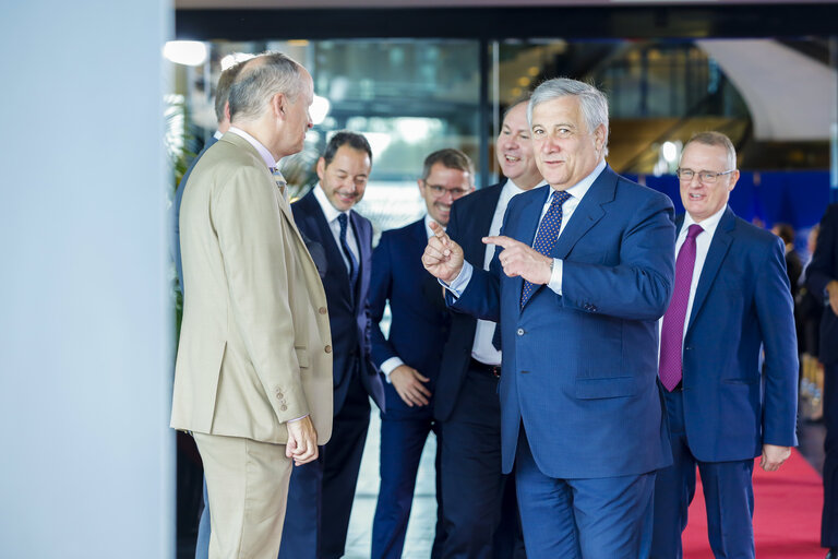 Fotografia 16: Antonio TAJANI - EP President meets with Boyko BORISSOV, Bulgarian Prime Minister- Welcoming
